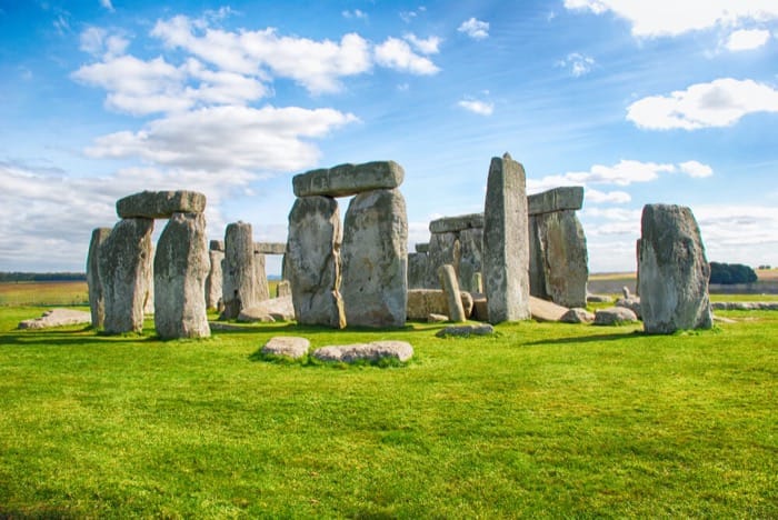 Cecil Chubb buys Stonehenge for £6,600