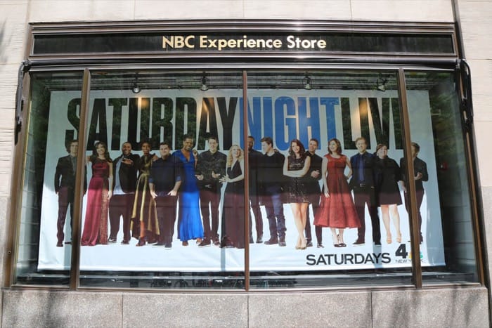 "Saturday Night Live" created by Lorne Michaels premieres on NBC with George Carlin as host